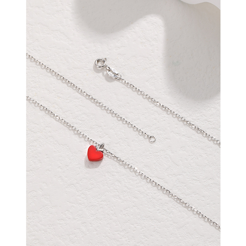 S925 plata esterlina pequeño collar de corazón rojo mujer estilo japonés y coreano Internet celebridad mismo estilo personalizado Corazón de melocotón rojo colgante collar de cadena de clavícula