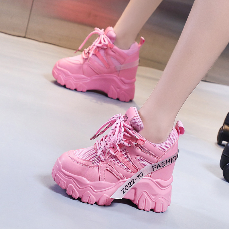 Women's demi-season sneakers for leisure