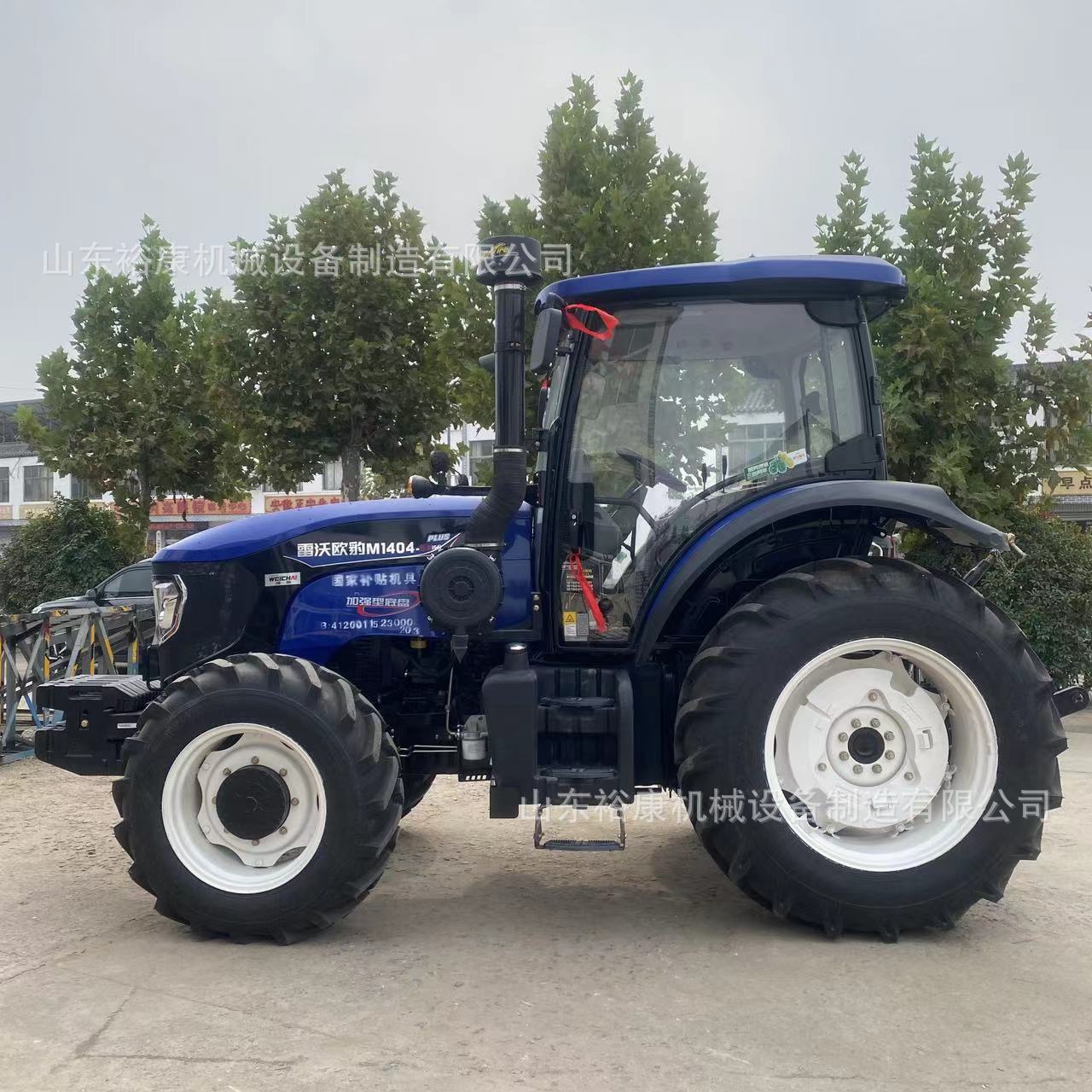 雷沃1404-5X大型四驱轮式拖拉机空调驾驶室12+12梭式档旋耕犁地机