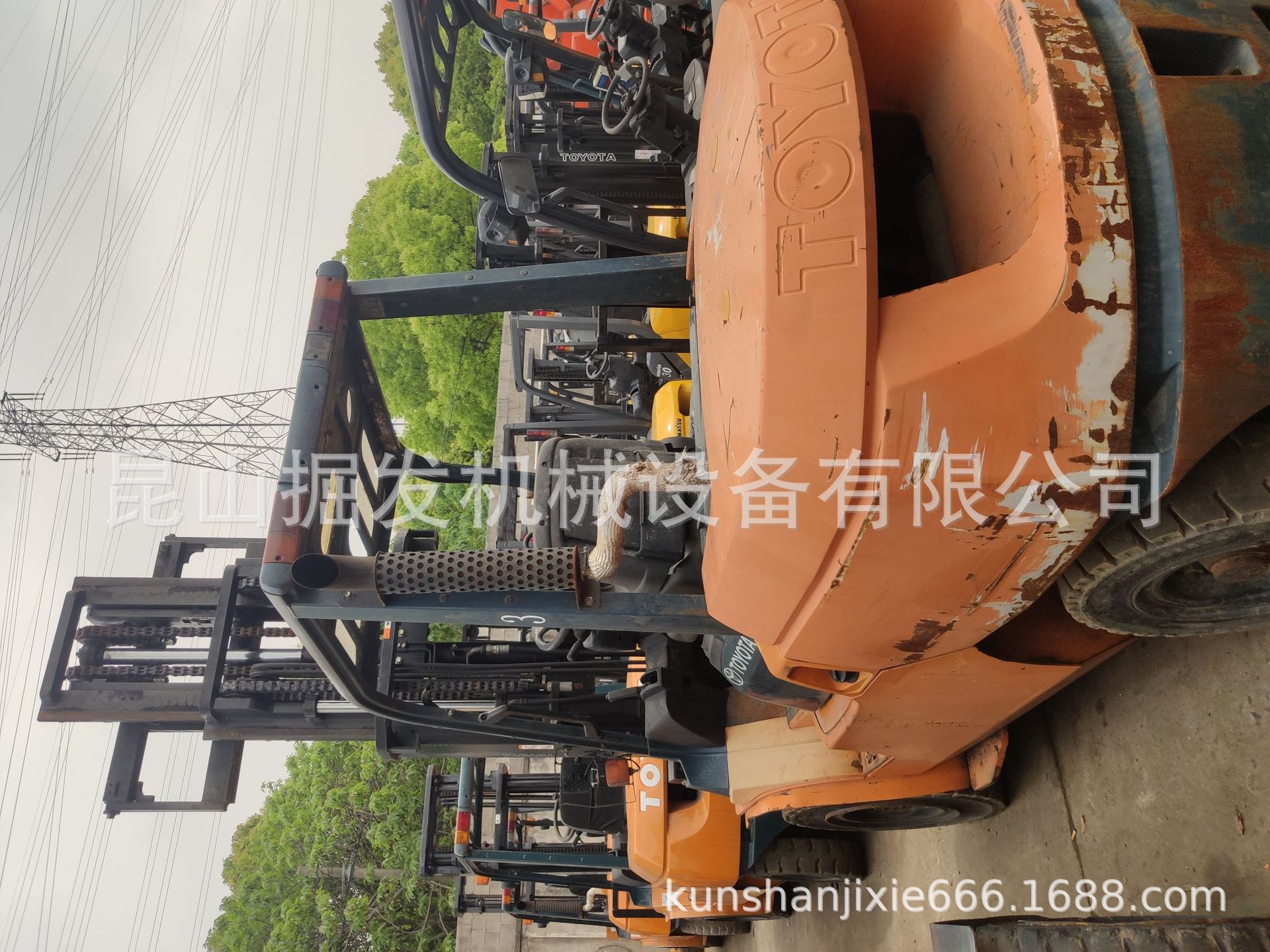 二手丰田5吨叉车 ，丰田5吨柴油叉车 实心胎 集装箱叉车
