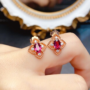 New natural garnet earrings S925 silver inlaid main stone 4*6mm Joker net red explosions women's jewelry wholesale