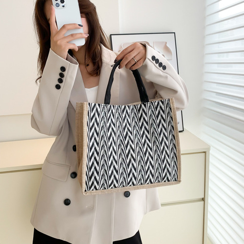 Stylish and Versatile Women's School Bag  New Arrival with High Capacity, Hand-held Commuter Tote Bag in Linen, Single Shoulder and Trendy