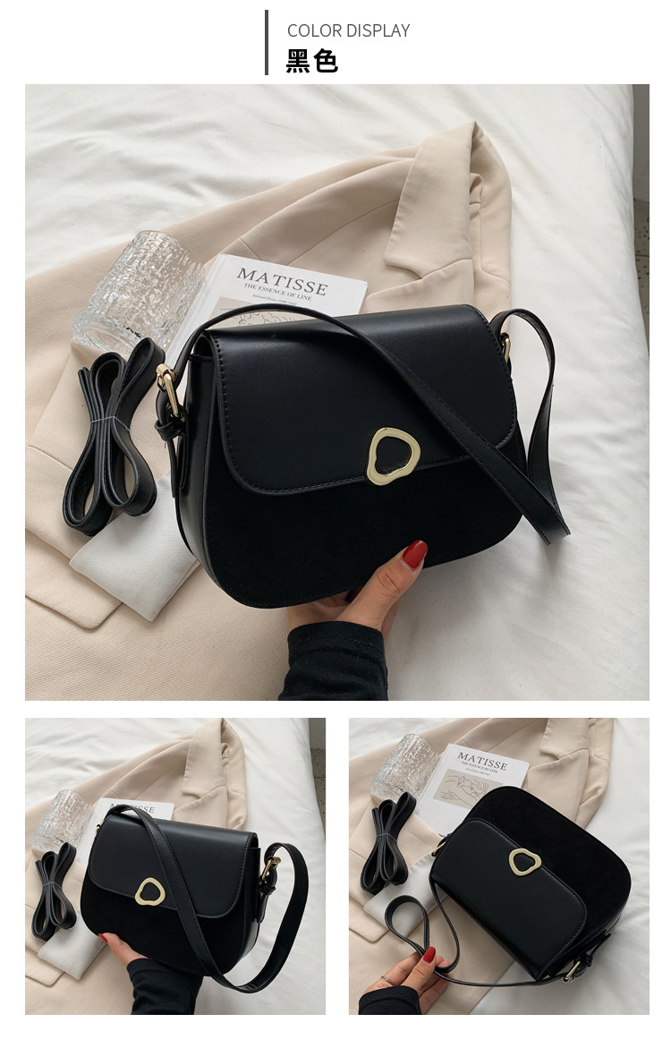Autumn 2021 New Matte Bags Trendy Messenger Square Bag display picture 3