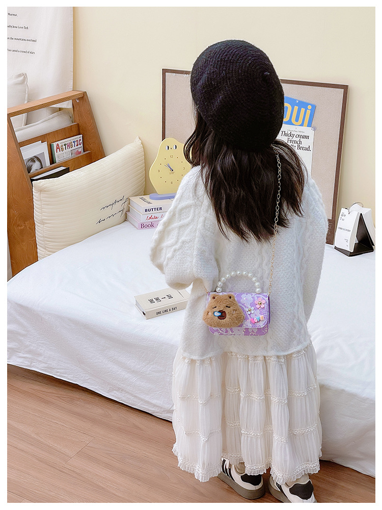 131g Weight Synthetic Leather Lining Material Lace Fashion Element Magnetic Buckle Closure Type Top Handle, Chain Strap Type Crossbody Bag Bags Type Daily Occasion Synthetic Leather, Polyester Material Kids Backpack Backpack Capybara Pattern All Seasons Season Kid'S Gender Cute Style Square Shape Kid'S Synthetic Leather Polyester Capybara Cute Lace Square Magnetic Buckle Crossbody Bag 3