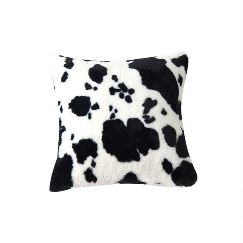 Xuai's new cow flower plush design double-sided pillow cover is a drop-shipping home sofa cushion cover without core.
