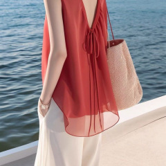 女性用レッドシフォンシャツ、夏のユニークで美しいシャツ、フレンチシックな気質、ノースリーブバックレスアンコラレッドトップ