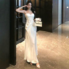 春の服装の気質のフランスの名媛のレースは魚の骨のガーターのワンピースのドレスのスカートをつなぎ合わせます。
