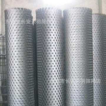 直销批发大量供应镀锌钢板网1.2米宽X孔15X25X10米长。