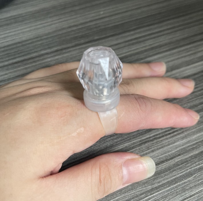 Anillo de luz LED para dedos, barra de luz intermitente, luz de anillo para conciertos, fiestas, animación, brillo en la oscuridad, anillo de luz que brilla en la oscuridad