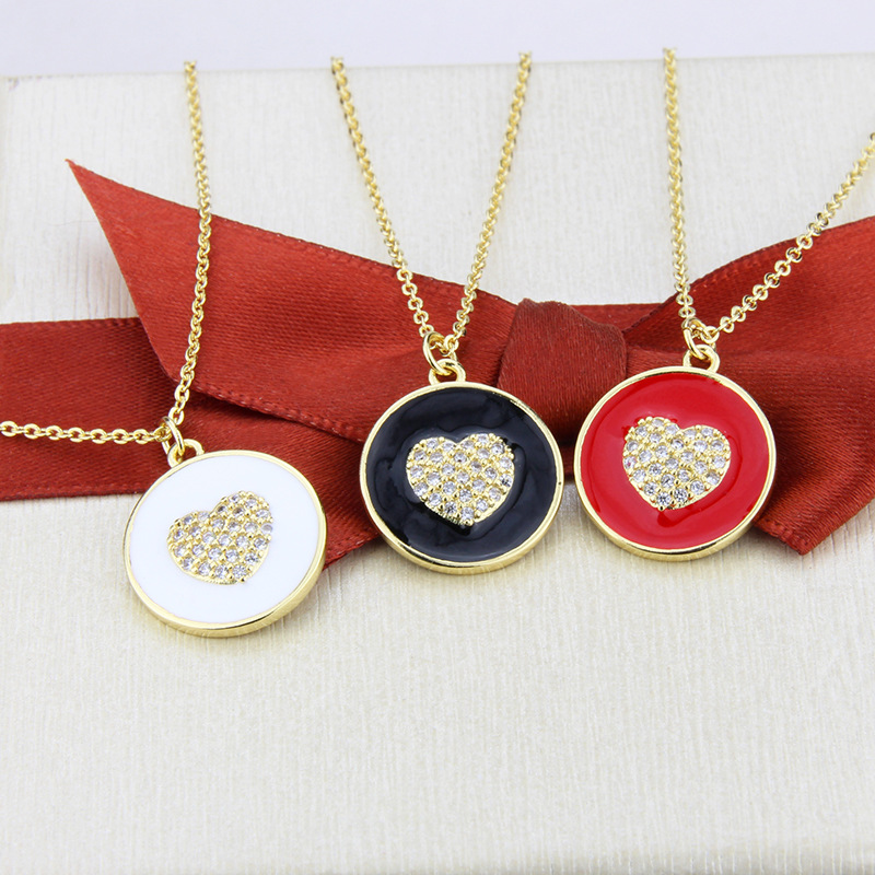 New Round Heart Pendant Necklace display picture 5