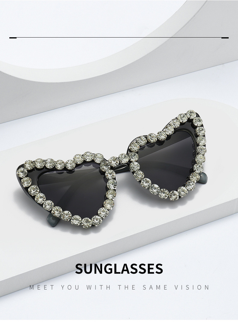 Lunettes de soleil pour homme en forme de cœur, couleur pêche, élégantes et printanières, protection UV, ornées de strass. Accessoire de mode de haute qualité._voghion.com