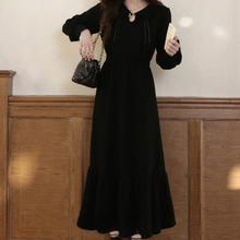 新中式国风感秋季新款黑色针织长袖连衣裙2025新品百搭显