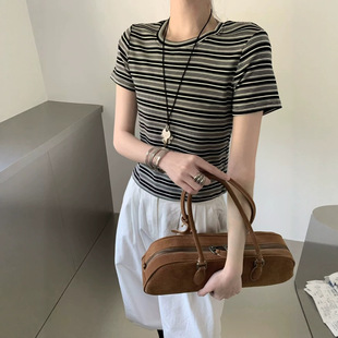 AKAKA�＾Ů�b�¿�l�y����T��Ů9623