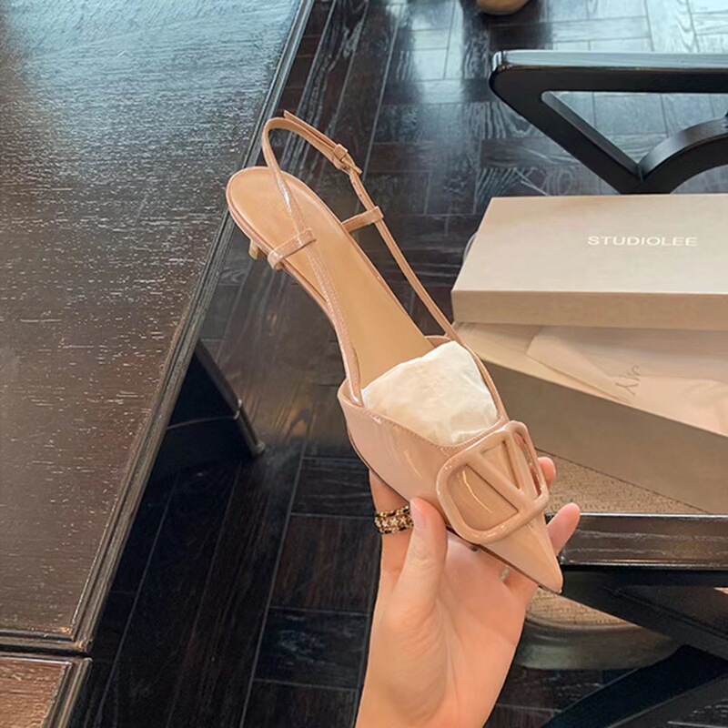 Grape Mom Valentino V-Buckle Point-Toe Nude Pumps Patent Leather Back Lace-Up Stiletto Heel Pumps