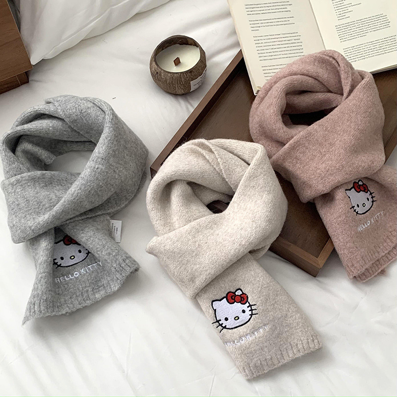 Bufandas de invierno de alto nivel sensación de nuevo dibujos animados bordados bufandas de punto para mujeres lindas y cálidas escolares bufandas al por mayor