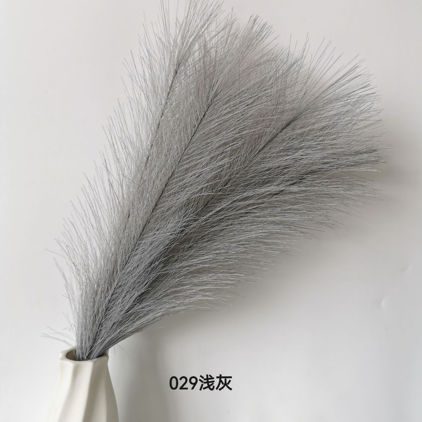 Amazon Venta caliente artificial Reed decoración del hogar artificial pampas hierba fábrica en stock pequeña caña al por mayor