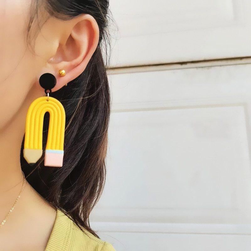 1 Pair Cute Geometric Soft Clay Irregular Women's Earrings display picture 1