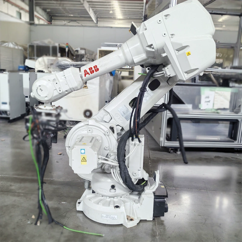 Подержанный в употреблении ABB IRB4600 шестиосный робот нагрузка 40/60KG укладка шлифовальный промышленный механический рука