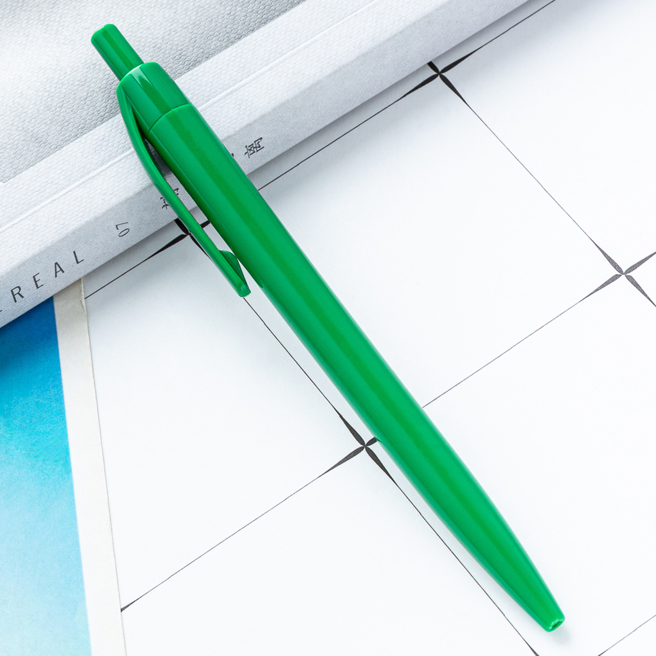 Fábrica directa simple multicolor bolígrafo publicitario bolígrafo de hotel bolígrafo de regalo bolígrafo de plástico imprimible logo