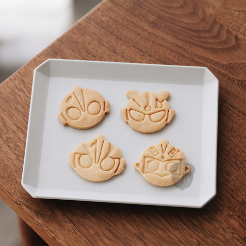 Ultraman biscuit mold with heightened salted egg Superman steamed bun crust tool fondant frosting hand mold boy's favorite