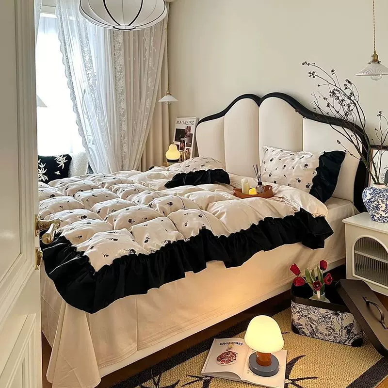 法式复古奶油风蝴蝶床现代简约真皮床主卧高级轻奢双人大床