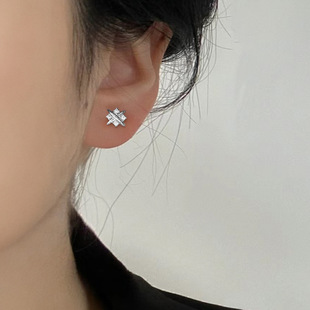 S925 Sterling Silver South Korea Thread-free Flat Puncture Exquisite Zircon Earrings Women's Personality All-match Elegant Fan-shaped Earrings