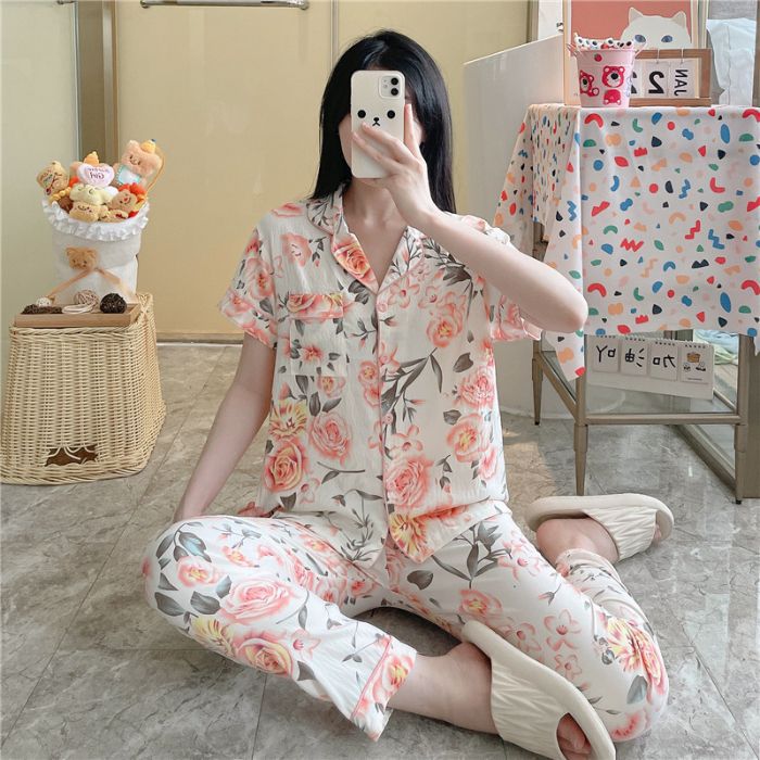 Pijamas transfronterizos al por mayor para mujer nube algodón otoño verano rebeca solapa pantalones de manga corta traje de servicio a domicilio simple y cómodo