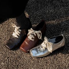 高級感! レトロな黒い手作りのバレエ靴の女性の新型の小さい大衆の交差するひもの靴のメアリー珍の小さい靴