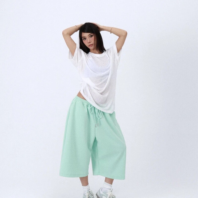 【Dopamine】2026 New American Style Thin Shorts for Men and Women, Loose Casual Wide-Leg Cropped Pants, Trendy Mid-Length Pants 【Dopamine】2026 New American Style Thin Shorts for Men and Women, Loose Casual Wide-Leg Cropped Pants, Trendy Mid-Length Pants