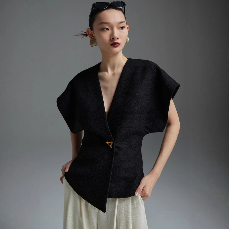 Customized French Cool, Fashionable and High-End Shirt Women's 2025 Summer New Asymmetric Suit Vest Top