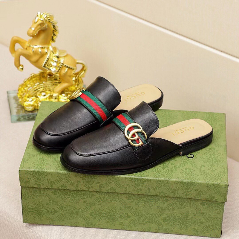 Trend universal fashionable slippers for leisure