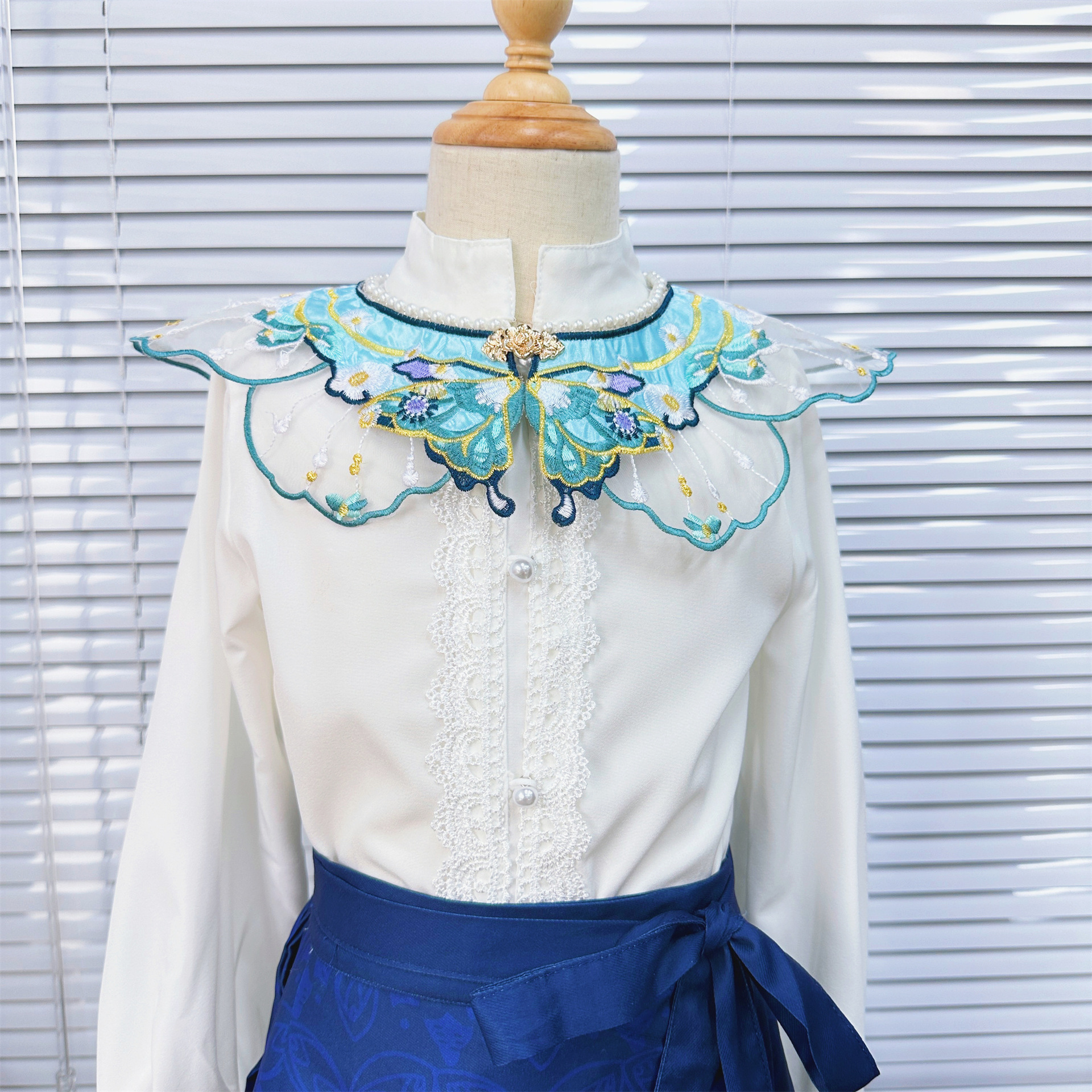 Venta caliente chino retro hanfu caballo cara falda nube hombro mujeres collar flor accesorios niños bordado de color a juego falso collar image 9