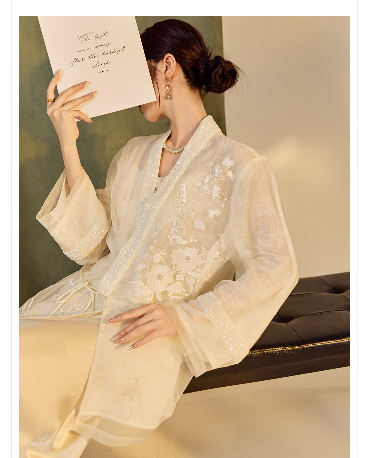 Áo sơ mi nữ phong cách Trung Hoa mới thêu hoa chim, lụa tơ tằm trắng rộng rãi M3074 — Màu trắng chi tiết 3