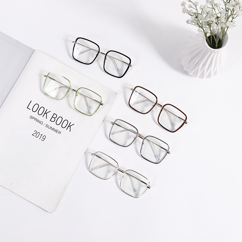 2022新款防蓝光眼镜小红书网红时尚潮流大框平光镜可配近视眼镜框