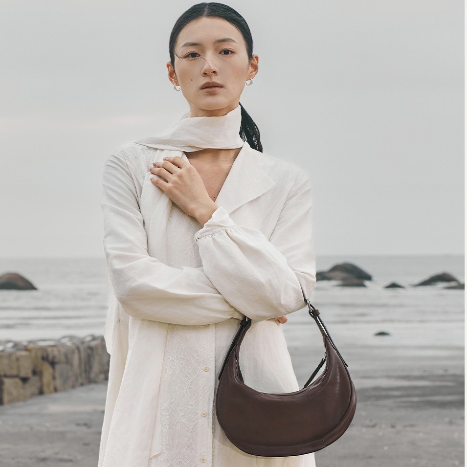 Borsa a tracolla da donna in vera pelle conciata al vegetale, a forma di mezzaluna, stile Hobbes, autunno/inverno 2025, alla moda e versatile, casual, per tutti i giorni_voghion.com