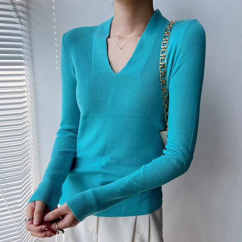 Beautiful Pullover Solid Color Knitted Sweater with Overcoat Women's 2024 Spring and Autumn New V-Neck Base Slim-Fit Good-looking Sweater