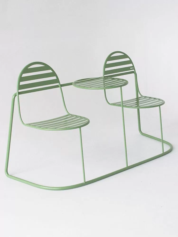 Допамин дворовые столы и стулья