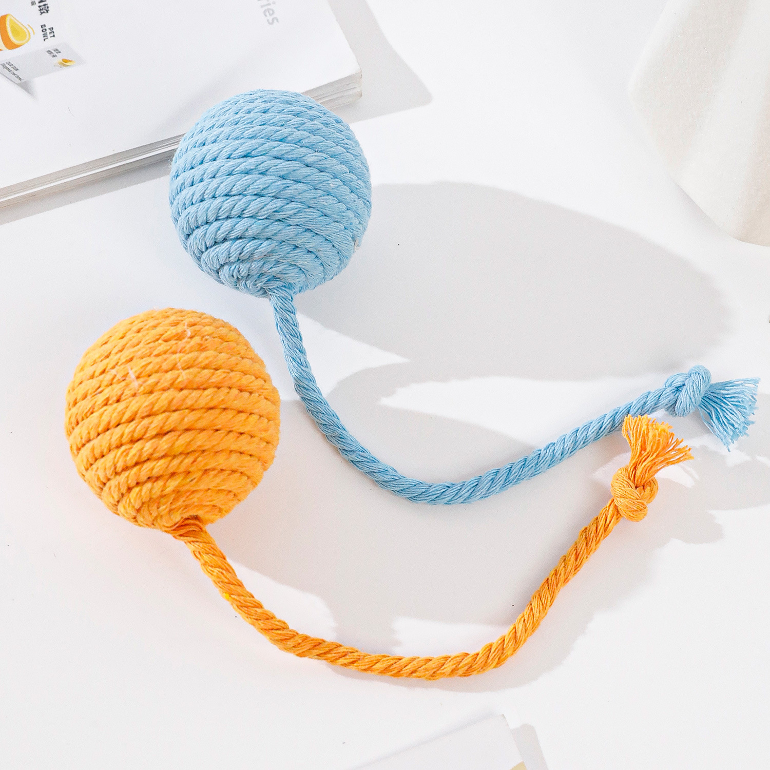 Juguetes de cuerda de algodón para mascotas Spot al por mayor Macarons Cuerda de algodón Bola de cola Color mixto Juguetes para gatos Juguetes molares para gatos