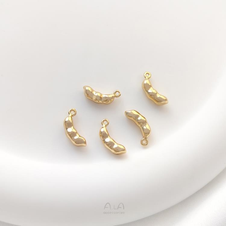 Electroplated 14K Gold Pastoral Style Vegetable Chili Edamame Peanut Pumpkin Fruit and Vegetable Pendant DIY Bracelet Jewelry Pendant Electroplated 14K Gold Pastoral Style Vegetable Chili Edamame Peanut Pumpkin Fruit and Vegetable Pendant DIY Bracelet Jewelry Pendant
