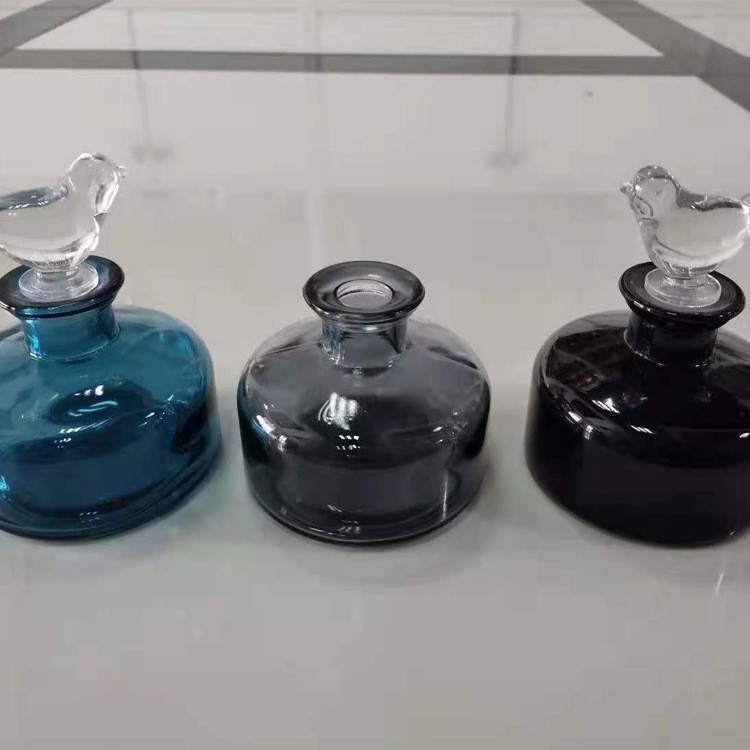 厂家供应150ml卡口大肚香薰玻璃瓶无火精油香水熏香瓶加工喷色
