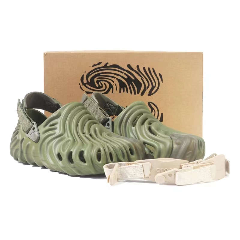 Salehe Co-Branded Fingerprint Clogs for Men and Women, Casual Beach Shoes, Fashionable Toe-Toe Sandals and Slippers for Outer Wear Wholesale