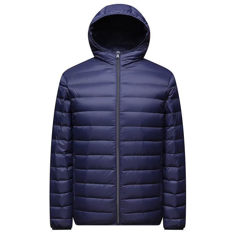 Azul marino con capucha