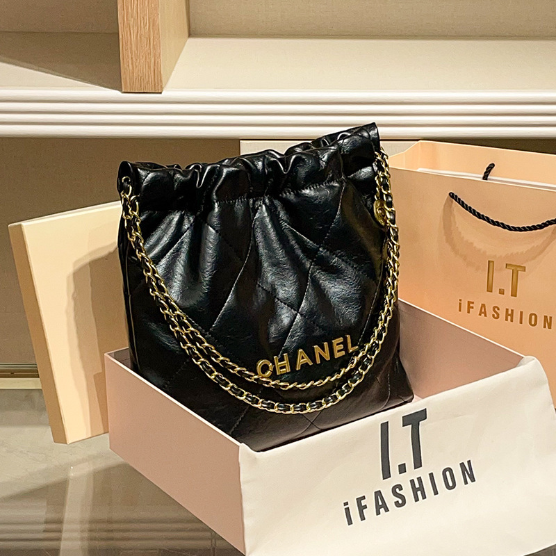 Xiaoxiang Style Garbage Bag Bag Women's Autumn and Winter Rhomboid Bucket Bag Large Capacity Shoulder Tote Bag Large Bag