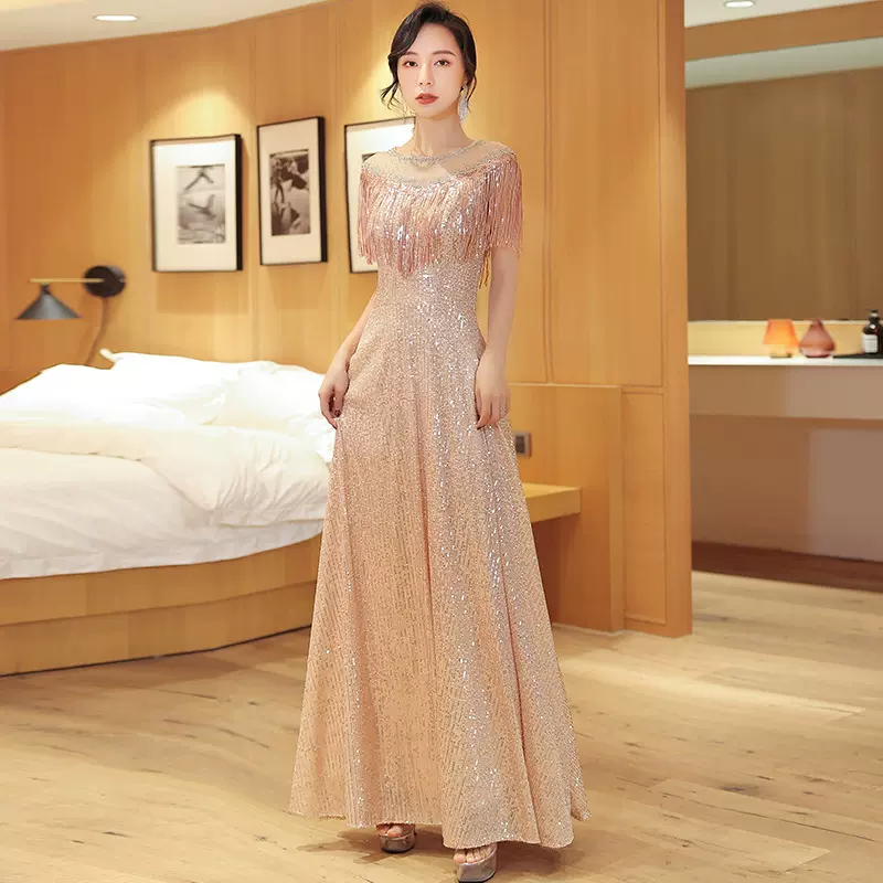 新款宴会气质优雅晚礼服流苏设计轻奢高级感晚会主持人亮片礼服裙