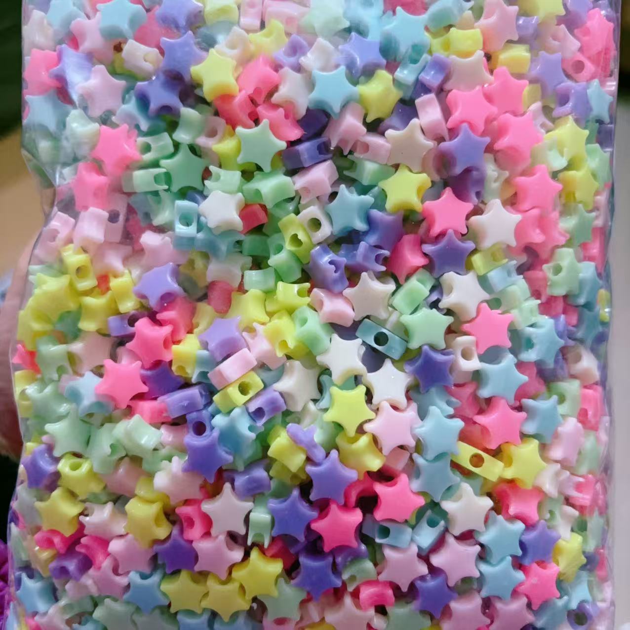 2025 Nuevas cuentas de cabello baratas en bolsa nuevas cuentas de plástico de color primavera diy gran agujero image 36