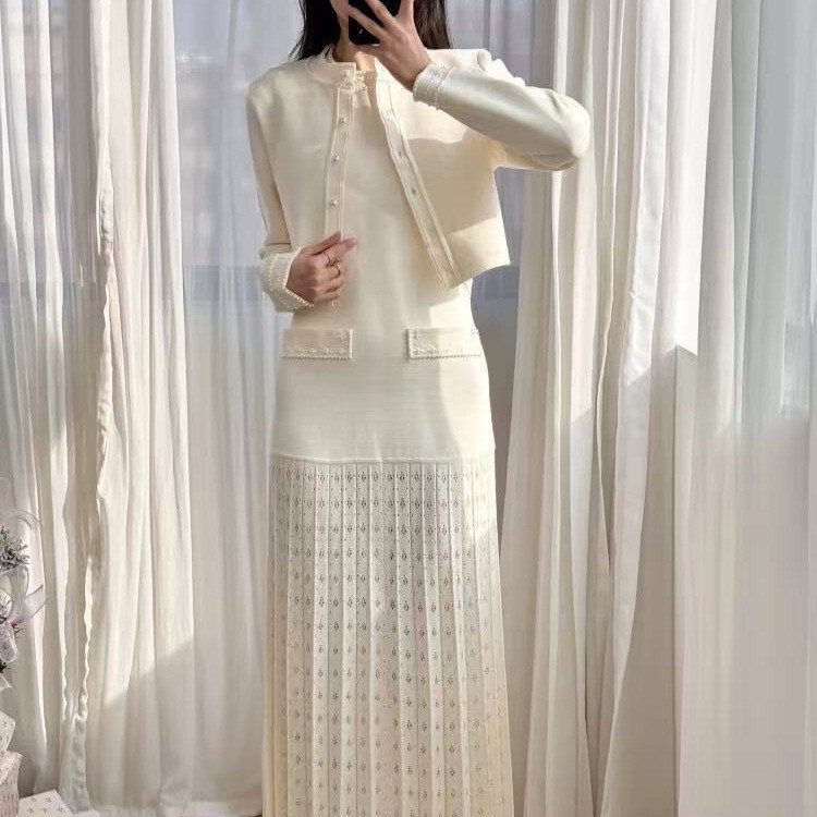 S Home 25 Early Spring New Design Sense creamy-white French Pearl Trim Knitted Jacket Sleeveless Long dress S Home 25 Early Spring New Design Sense creamy-white French Pearl Trim Knitted Jacket Sleeveless Long dress
