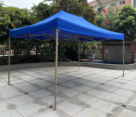 Carpa de publicidad al aire libre cabina plegable paraguas de cuatro ángulos exhibición tienda de sombrilla de cuatro ángulos sombrilla al por mayor tienda de campaña al aire libre