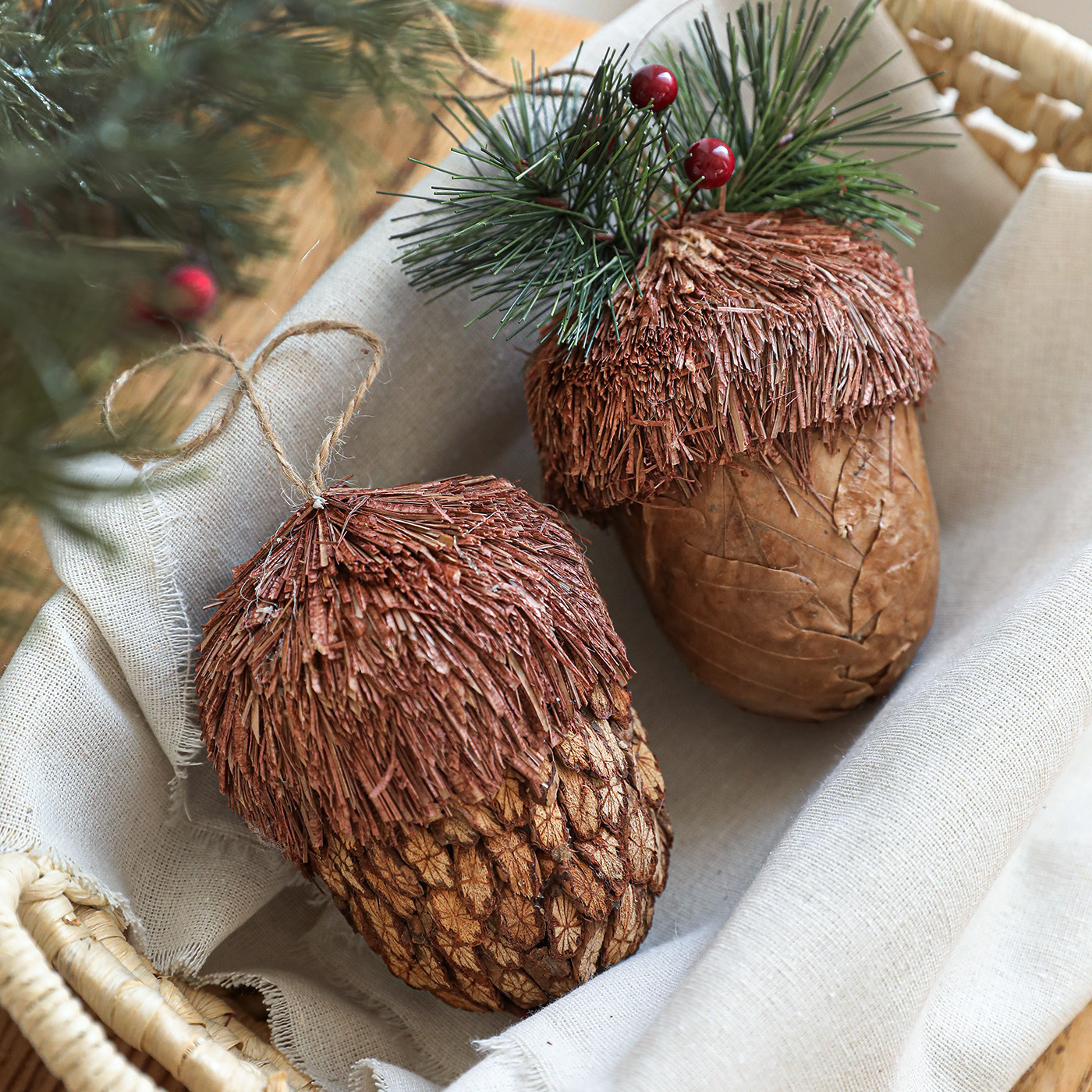 Nuevo colgante de madera grande pinos espuma colgante árbol de Navidad roble decoración escena decoración decoración