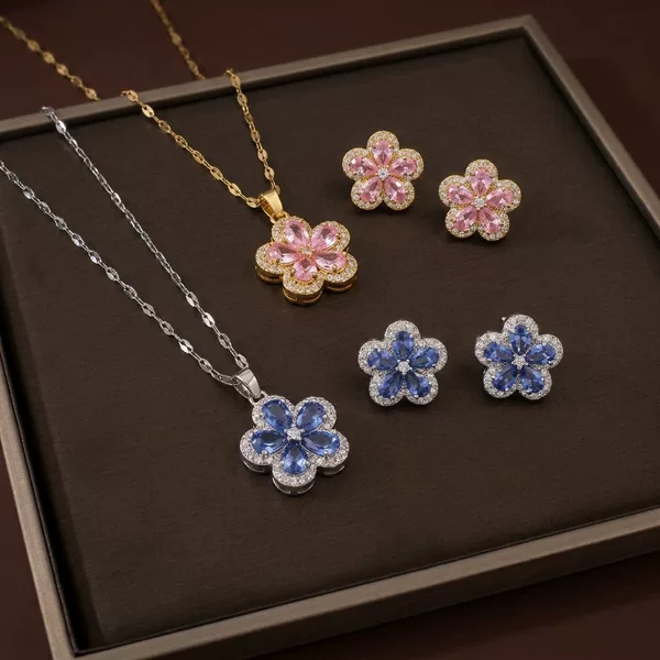 Real Gold Electroplated New Flower Necklace and Earring Set, Titanium Steel, Non-Fading, Niche Luxury, Same Style as Internet Celebrities, One Piece