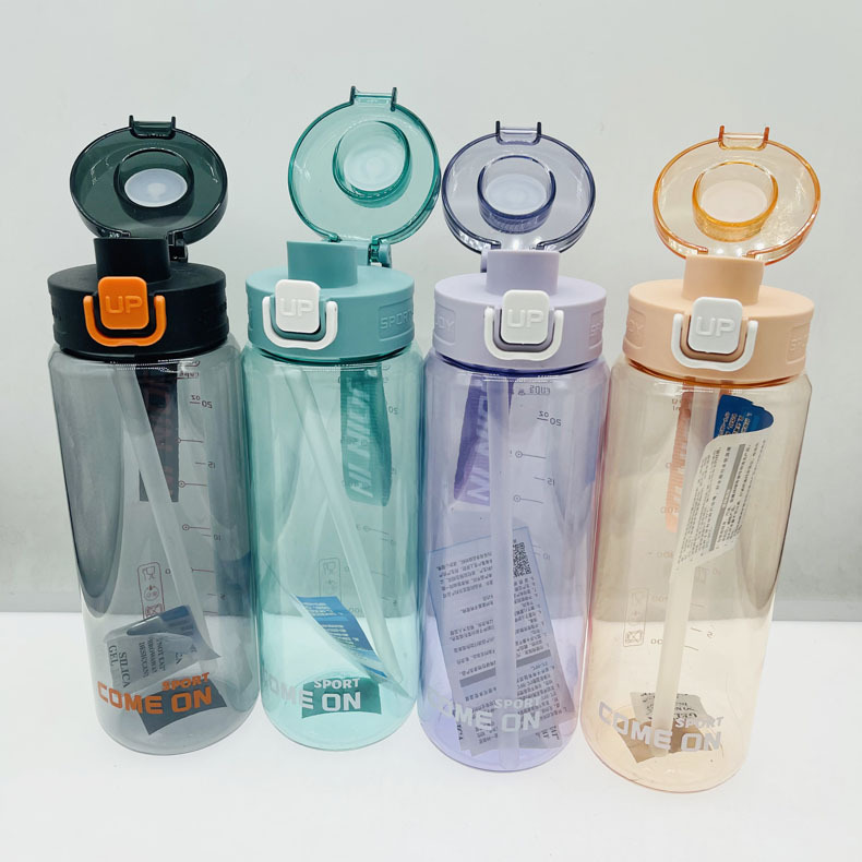 Tong 6347 espacio de plástico taza de agua con taza de paja 850ml escuela portátil de plástico deportes de los hombres red hervidor de agua rojo